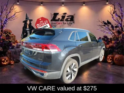 Another view of 2024 Volkswagen Atlas Cross Sport 2.0T SE w/Technology for sale in Wilbraham, MA at Lia Toyota of Wilbraham