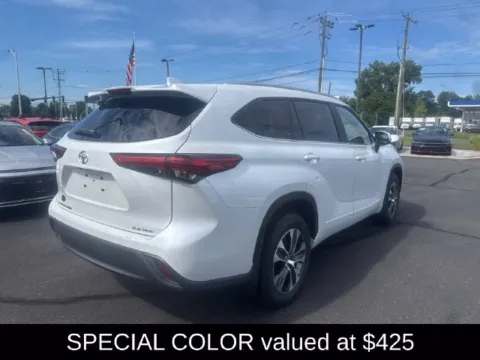 More photos of 2023 Toyota Highlander XLE at Lia Toyota of Wilbraham, MA