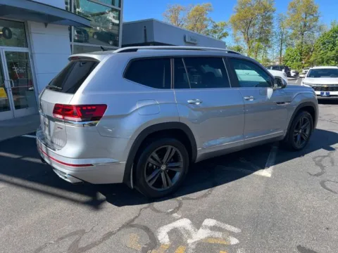 Another view of 2022 Volkswagen Atlas 3.6L V6 SEL R-Line for sale in Enfield, CT at Lia Volkswagen