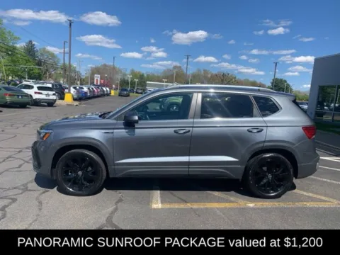 Photos of 2022 Volkswagen Taos 1.5T SE for sale in Enfield, CT at Lia Volkswagen