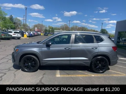 Photos of 2022 Volkswagen Taos 1.5T SE for sale in Enfield, CT at Lia Volkswagen
