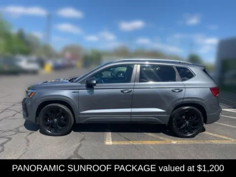 Photos of 2022 Volkswagen Taos 1.5T SE for sale in Enfield, CT at Lia Volkswagen