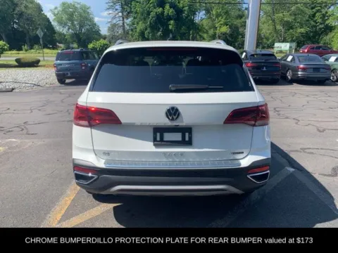 More photos of 2023 Volkswagen Taos 1.5T SE at Lia Volkswagen, CT