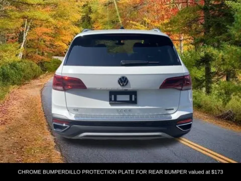 More photos of 2023 Volkswagen Taos 1.5T SE at Lia Volkswagen, CT