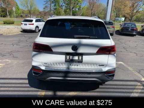More photos of 2024 Volkswagen Taos 1.5T SE at Lia Volkswagen, CT
