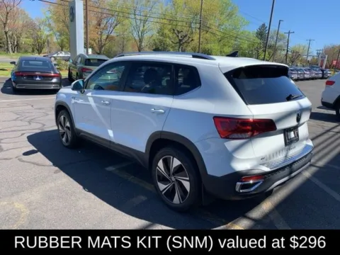 More photos of 2024 Volkswagen Taos 1.5T SE at Lia Volkswagen, CT