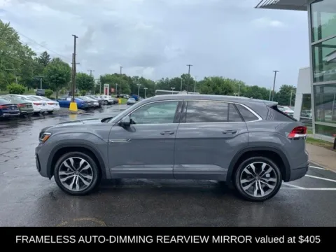 Photos of 2023 Volkswagen Atlas Cross Sport 3.6L V6 SEL Premium R-Line for sale in Enfield, CT at Lia Volkswagen