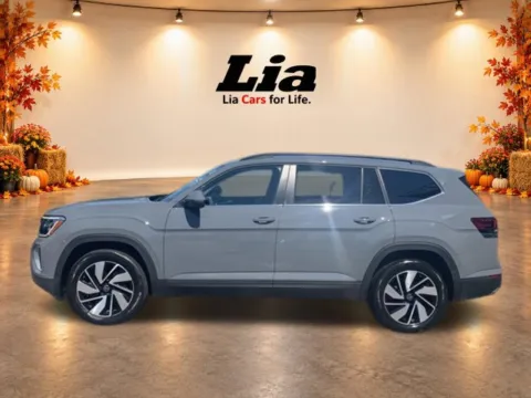 Photos of 2026 Volkswagen Atlas SE w/Technology for sale in Enfield, CT at Lia Volkswagen
