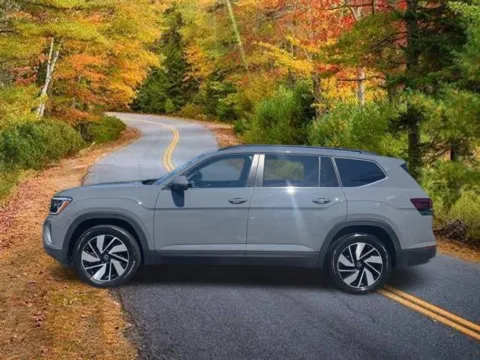 Photos of 2026 Volkswagen Atlas SE w/Technology for sale in Enfield, CT at Lia Volkswagen