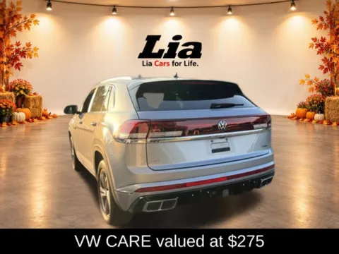 More photos of 2024 Volkswagen Atlas Cross Sport 2.0T SEL R-Line at Lia Volkswagen, CT