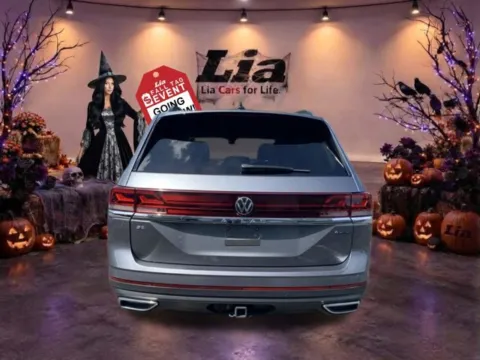 More photos of 2025 Volkswagen Atlas 2.0T SE w/Technology at Lia Volkswagen, CT