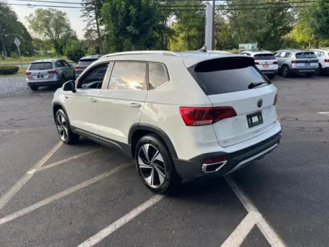 More photos of 2024 Volkswagen Taos 1.5T SE at Lia Volkswagen, CT
