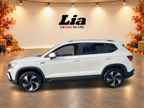 Photos of 2024 Volkswagen Taos 1.5T SE for sale in Enfield, CT at Lia Volkswagen