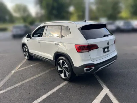 Another view of 2024 Volkswagen Taos 1.5T SE for sale in Enfield, CT at Lia Volkswagen