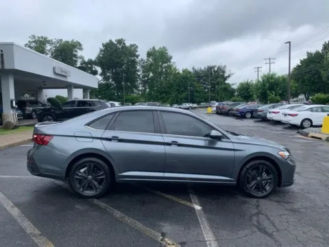 More photos of 2024 Volkswagen Jetta 1.5T SE at Lia Volkswagen, CT