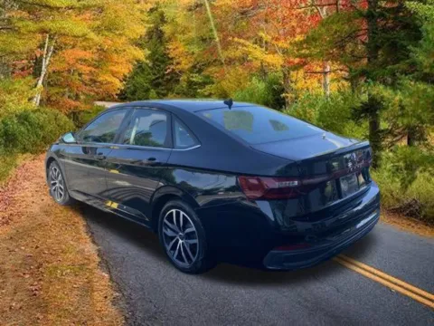 Another view of 2025 Volkswagen Jetta 1.5T SE for sale in Enfield, CT at Lia Volkswagen