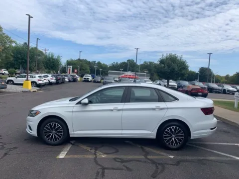 Photos of 2020 Volkswagen Jetta 1.4T SE for sale in Enfield, CT at Lia Volkswagen