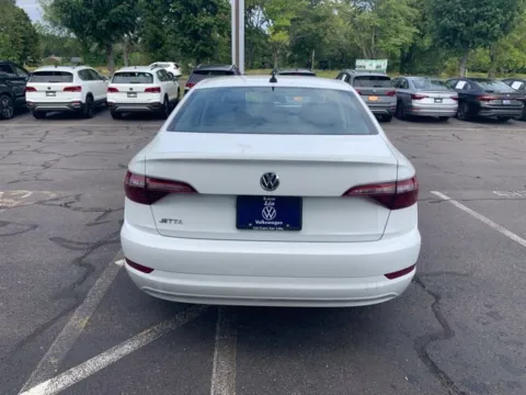 More photos of 2020 Volkswagen Jetta 1.4T SE at Lia Volkswagen, CT