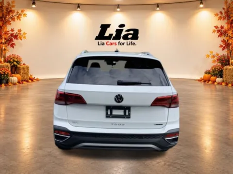More photos of 2024 Volkswagen Taos 1.5T SEL at Lia Volkswagen, CT