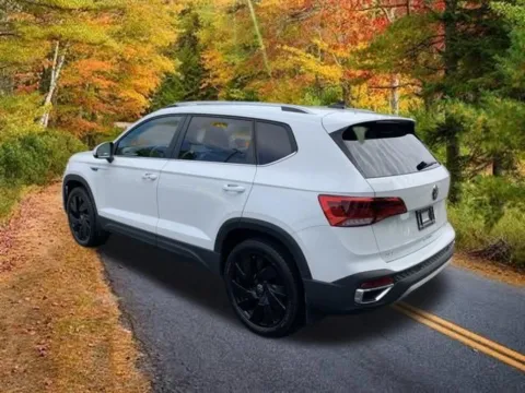 Another view of 2024 Volkswagen Taos 1.5T SEL for sale in Enfield, CT at Lia Volkswagen