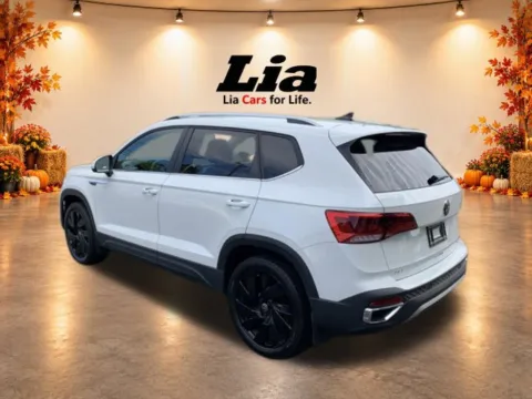 Another view of 2024 Volkswagen Taos 1.5T SEL for sale in Enfield, CT at Lia Volkswagen