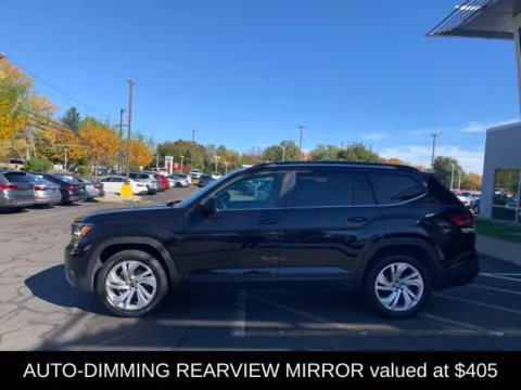 Photos of 2023 Volkswagen Atlas 3.6L V6 SE w/Technology for sale in Enfield, CT at Lia Volkswagen