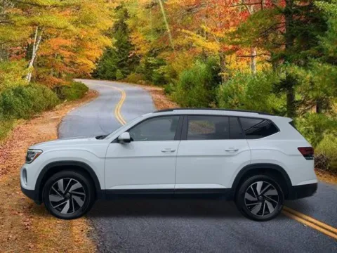 Photos of 2024 Volkswagen Atlas 2.0T SE w/Technology for sale in Enfield, CT at Lia Volkswagen