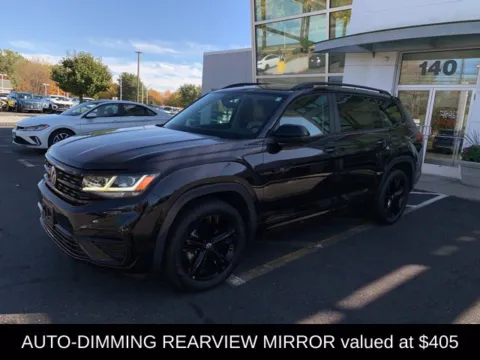 Photos of 2023 Volkswagen Atlas 3.6L V6 SEL R-Line for sale in Enfield, CT at Lia Volkswagen