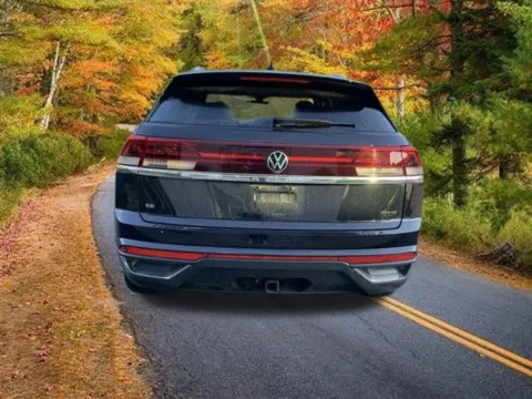 More photos of 2025 Volkswagen Atlas Cross Sport 2.0T SE w/Technology at Lia Volkswagen, CT