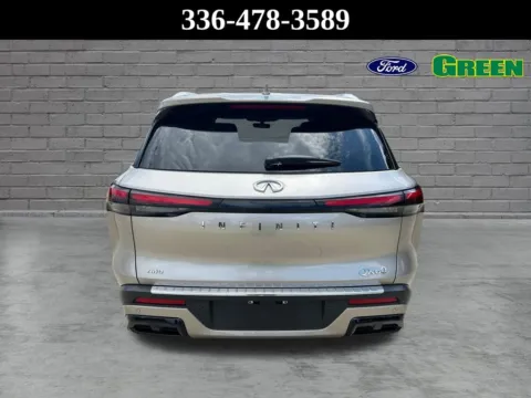 More photos of 2023 INFINITI QX60 LUXE at Green Ford, NC