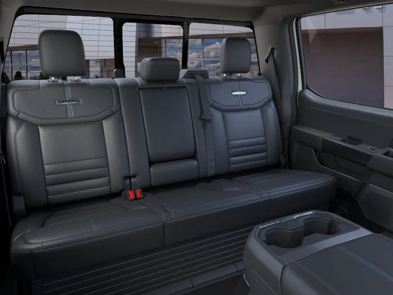 2026 Ford F-250 Super Duty Platinum - Photo 13