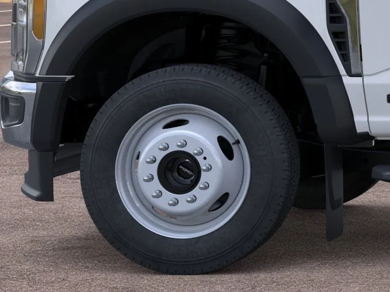 2025 Ford F-450 Super Duty Chassis Cab XL - Photo 19