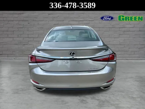 More photos of 2021 Lexus ES 350 at Green Ford, NC