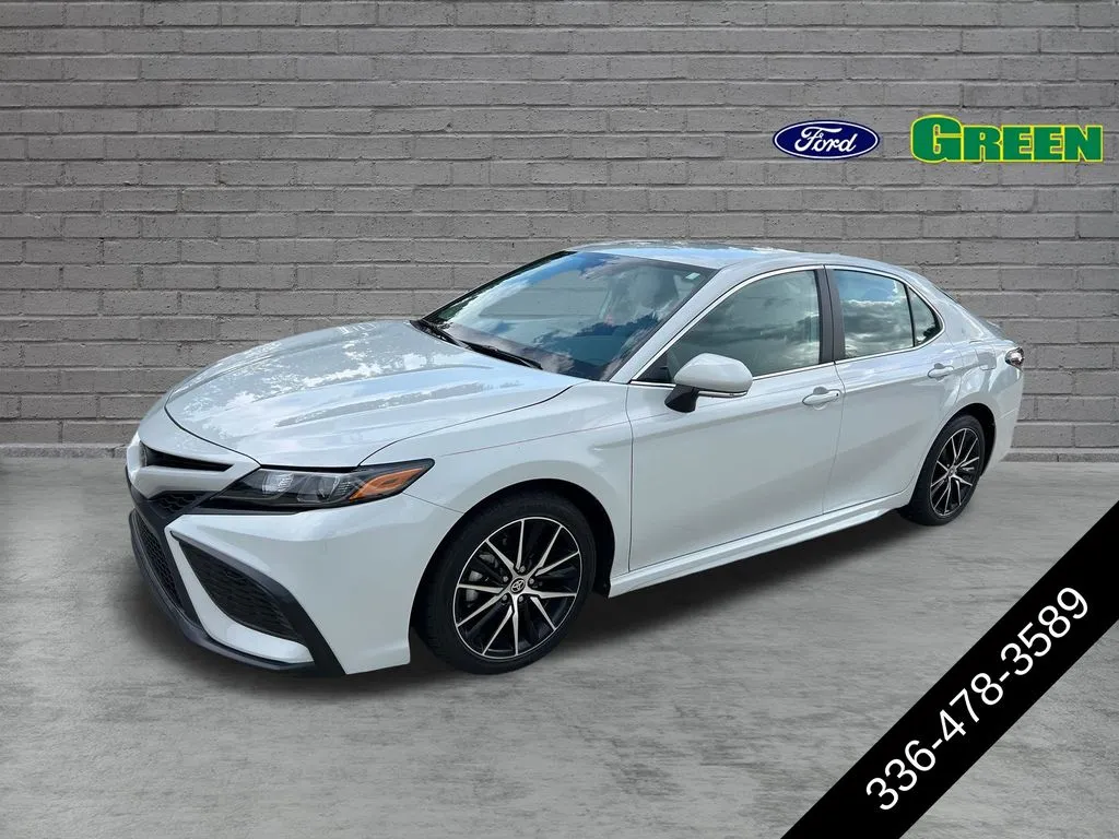 White 2024 Toyota Camry SE for sale in Greensboro, NC