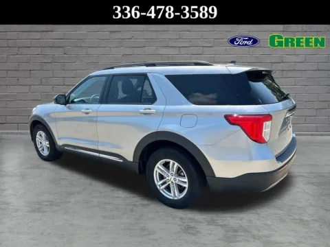 More photos of 2022 Ford Explorer XLT at Green Ford, NC