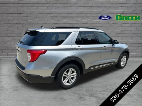 More photos of 2022 Ford Explorer XLT at Green Ford, NC