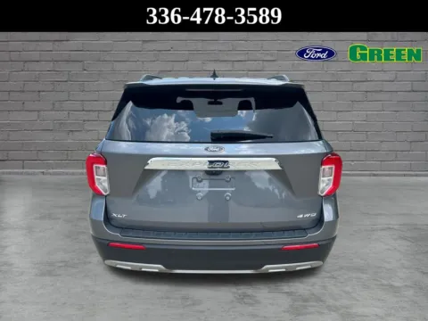 More photos of 2022 Ford Explorer XLT at Green Ford, NC