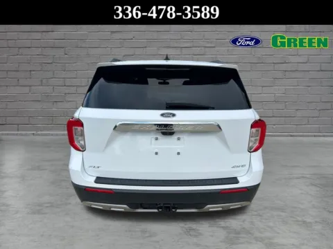 More photos of 2023 Ford Explorer XLT at Green Ford, NC
