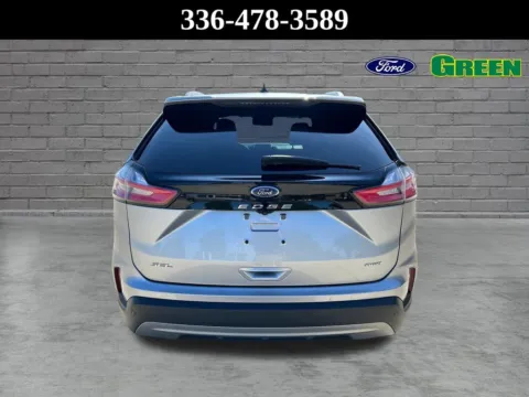 More photos of 2023 Ford Edge SEL at Green Ford, NC