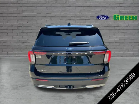 More photos of 2025 Ford Explorer Active at Green Ford, NC