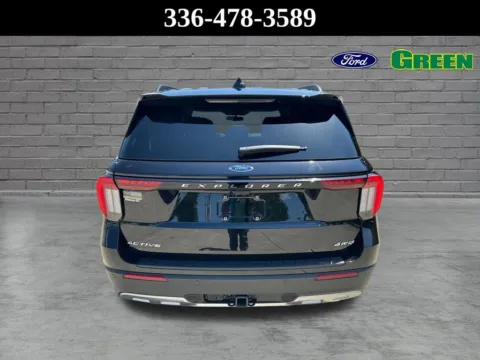 More photos of 2025 Ford Explorer Active at Green Ford, NC