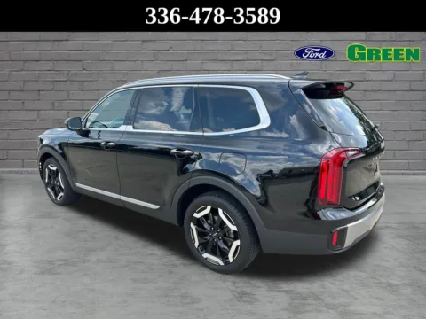 More photos of 2025 Kia Telluride S at Green Ford, NC