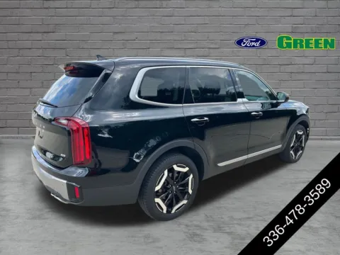 More photos of 2025 Kia Telluride S at Green Ford, NC