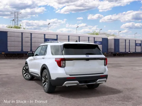 More photos of 2027 Ford Explorer Platinum at Green Ford, NC