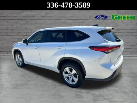 More photos of 2023 Toyota Highlander L at Green Ford, NC
