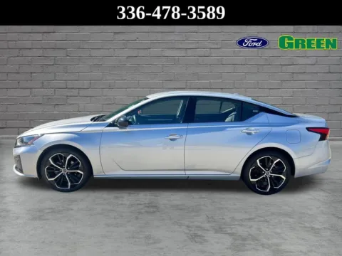 Another view of 2025 Nissan Altima 2.5 SR for sale in Greensboro, NC at Green Ford