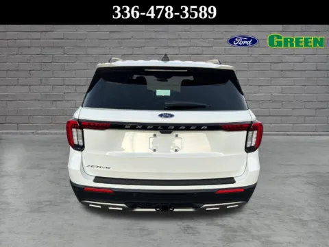 More photos of 2025 Ford Explorer Active at Green Ford, NC