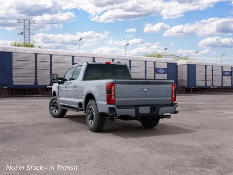 More photos of 2027 Ford F-250SD Lariat at Green Ford, NC