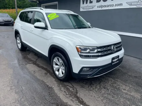 Photos of 2018 Volkswagen Atlas SE Sport Utility 4D for sale in Valparaiso, IN at Valpo Car Co.