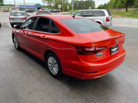 More photos of 2019 Volkswagen Jetta 1.4T S Sedan 4D at Valpo Car Co., IN